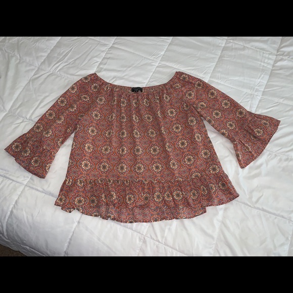 Floral Print Ruffle Top - Picture 1 of 3